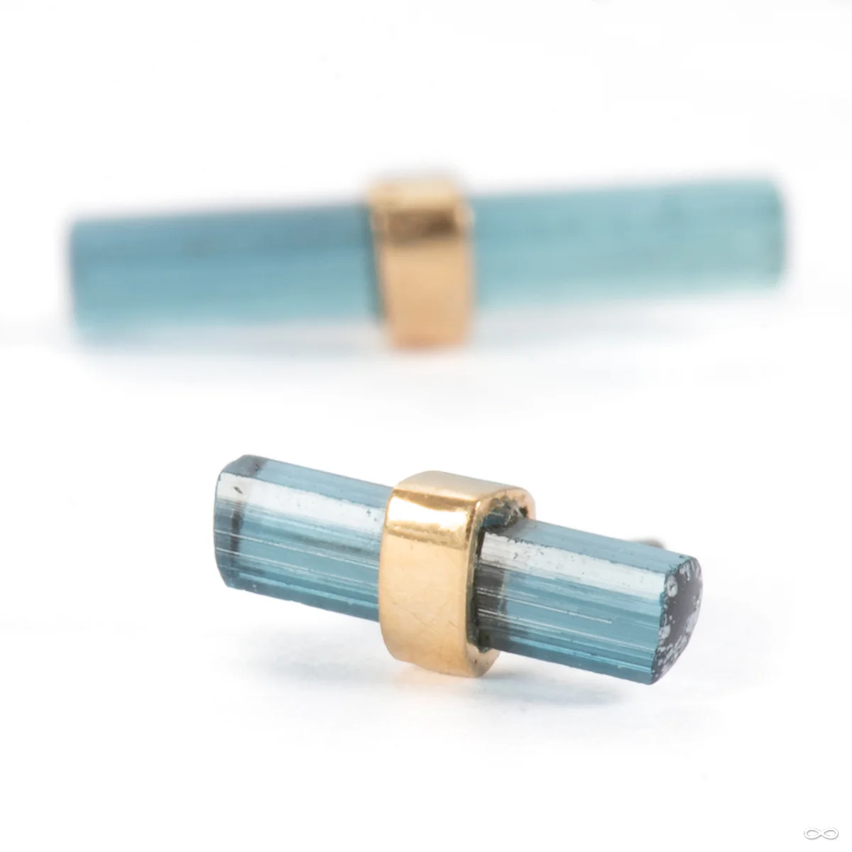 Bound by Love Press-fit End in Gold from Quetzalli