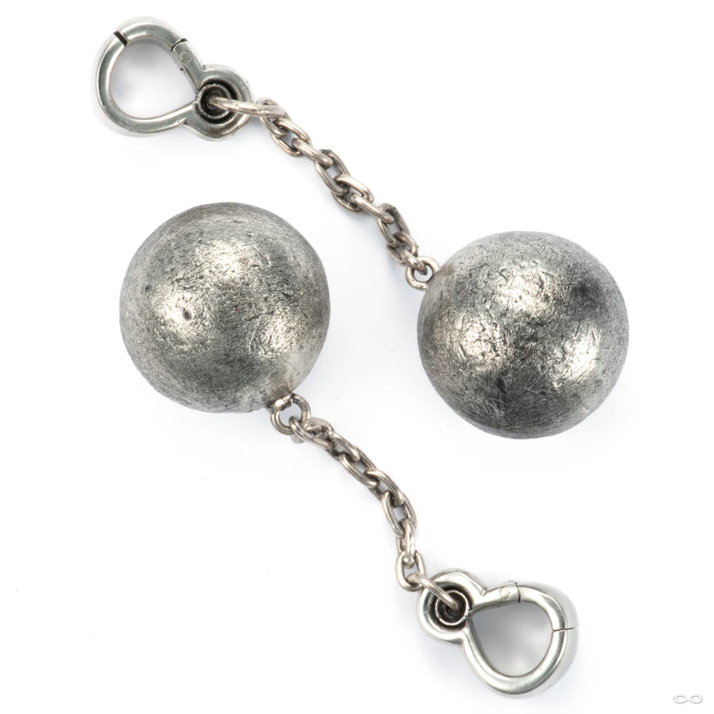 Brecking Ball from Symmetry Body Jewelry - Image 3
