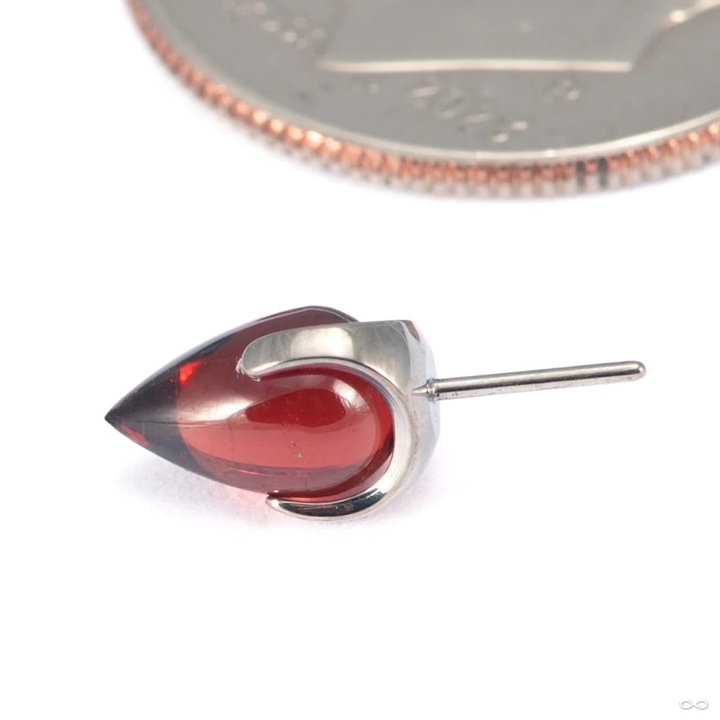 Claw-set Bullet-cut Stone Press-fit End in Titanium from People’s Jewelry - Image 4