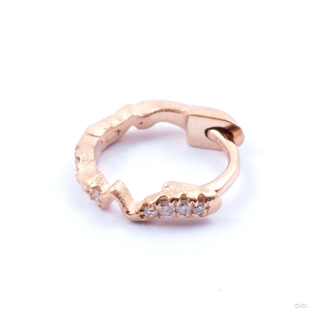 Either Way Outward-facing Clicker in Gold from Pupil Hall - Image 6