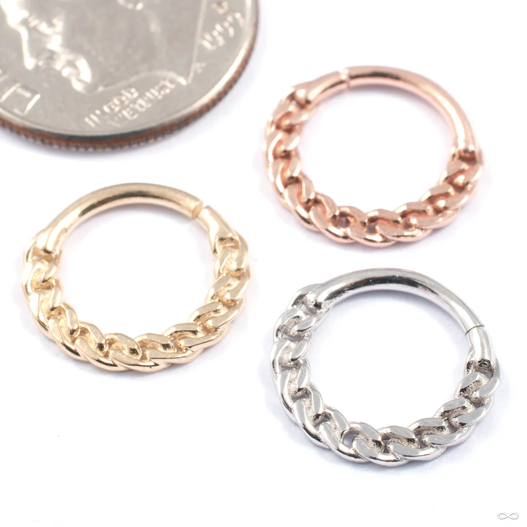Flat Chain Seam Ring in Gold from Tawapa