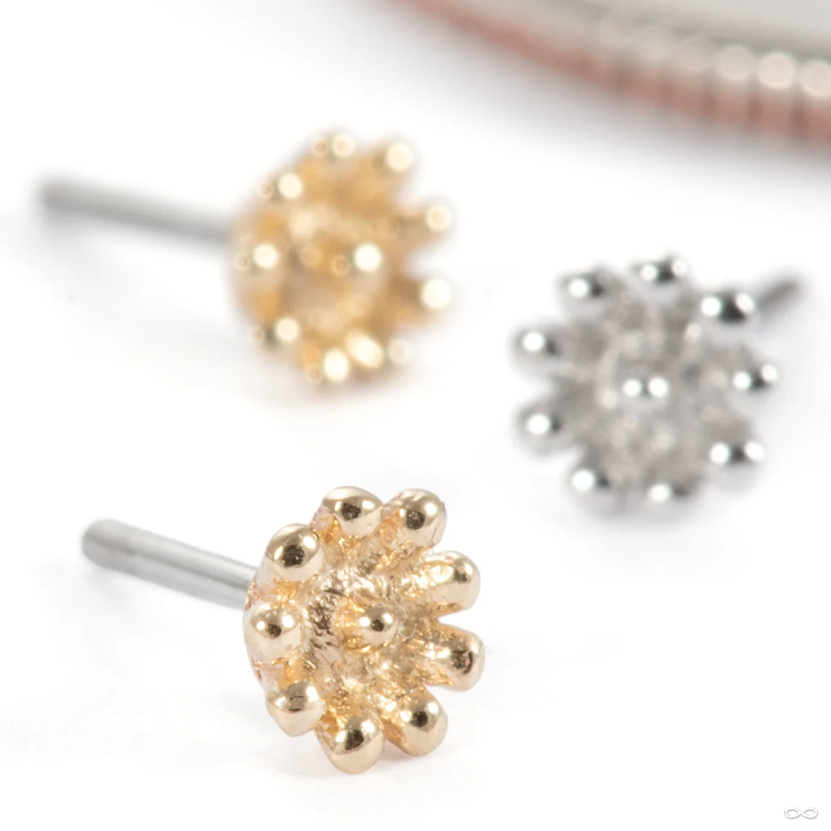 Flutter Press-fit End in Gold from Tawapa