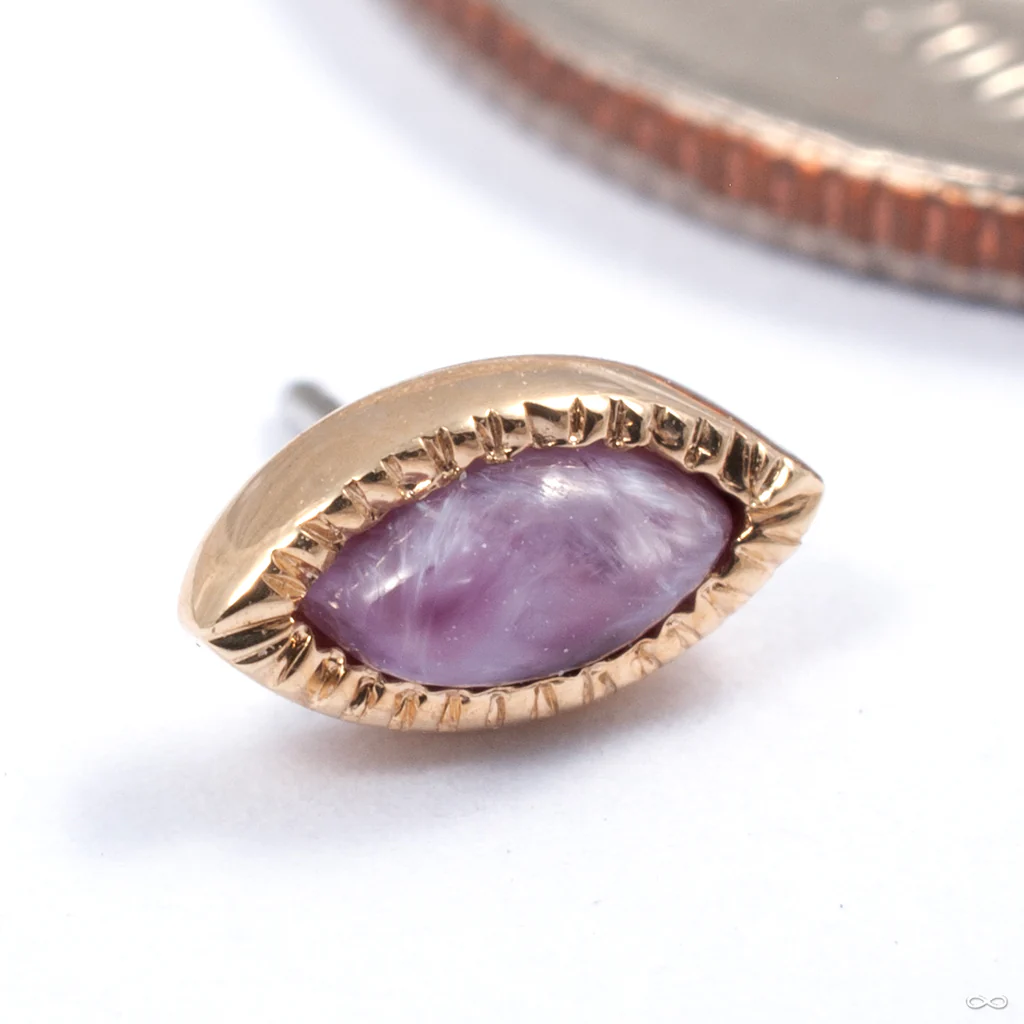 Grizant Leaf Cabochon Press-fit End in Gold from Auris Jewellery - Image 2