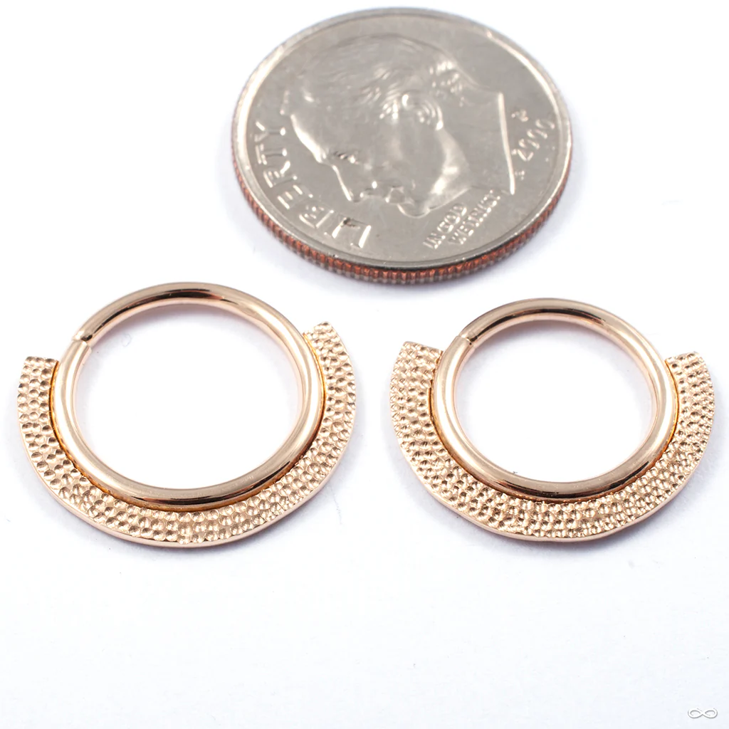 Hammered Fan Seam Ring in Gold from Dusk Body Jewelry - Image 3