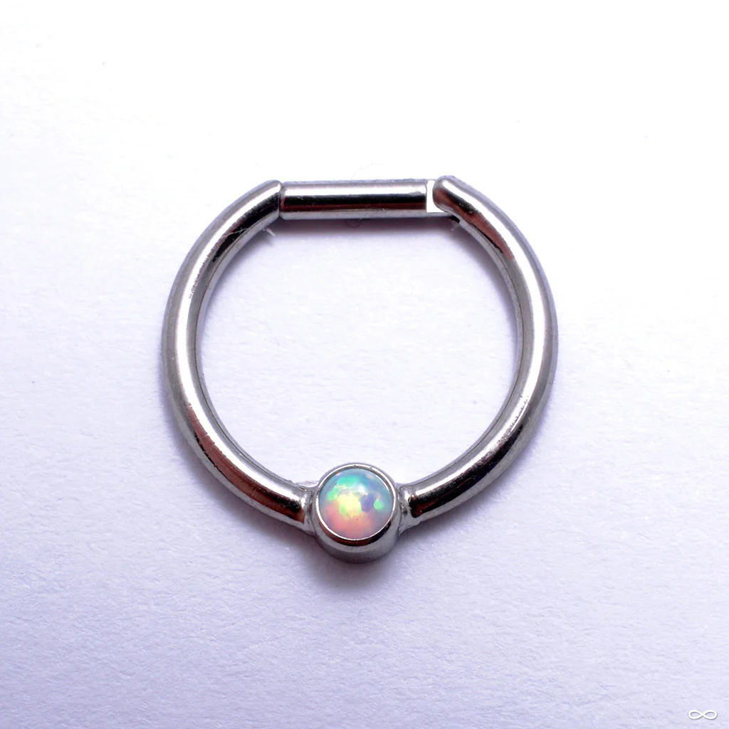 Hinged Ring with Bezel-set Gemstone in Titanium from Intrinsic - Image 7