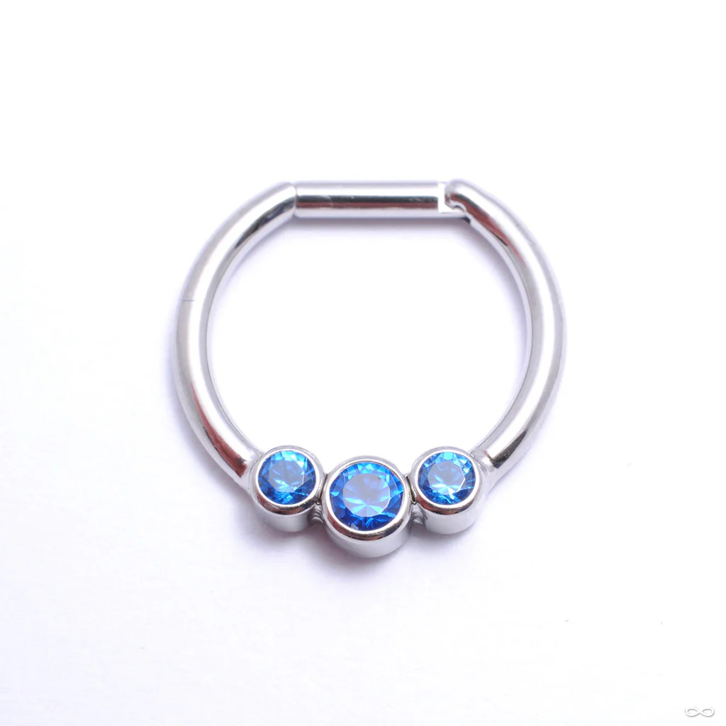 Hinged Ring with Three Bezel-set Gemstones in Titanium from Intrinsic - Image 5
