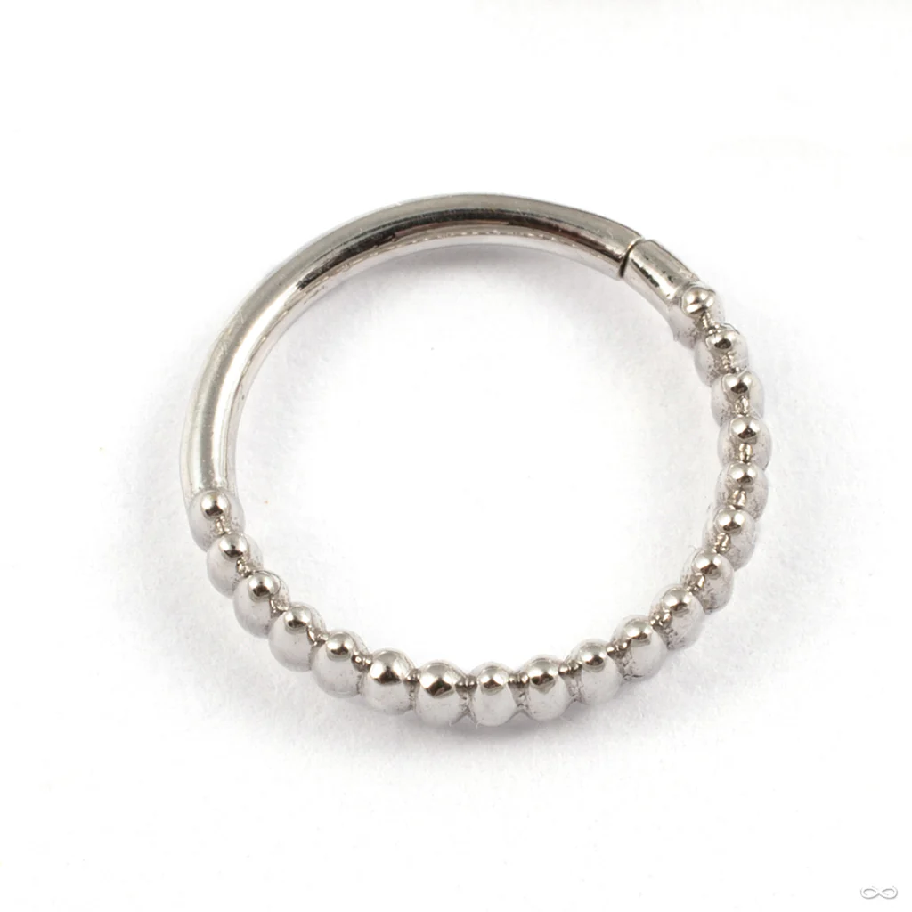 Linear Seam Ring in Gold from Tawapa - Image 2