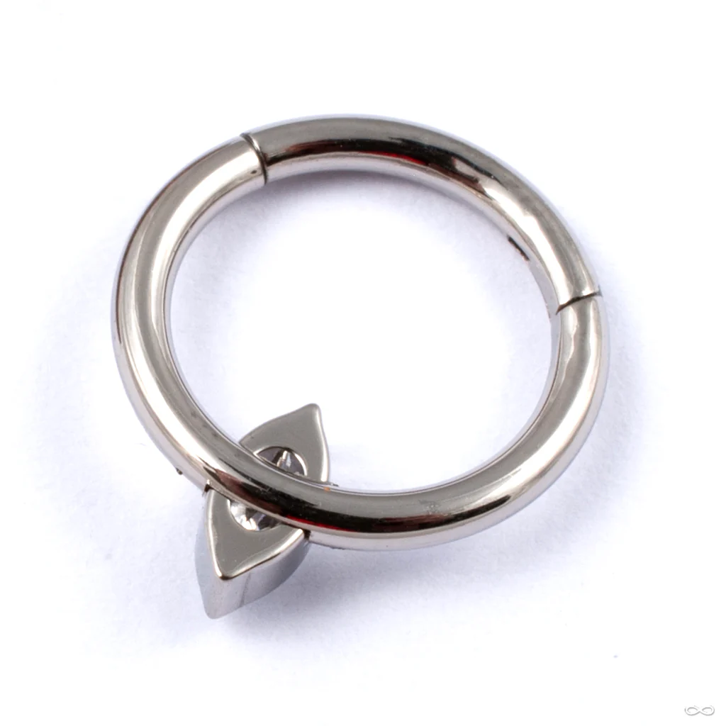 Marquee Captive Gem Clicker in Titanium from Diablo Organics - Image 4