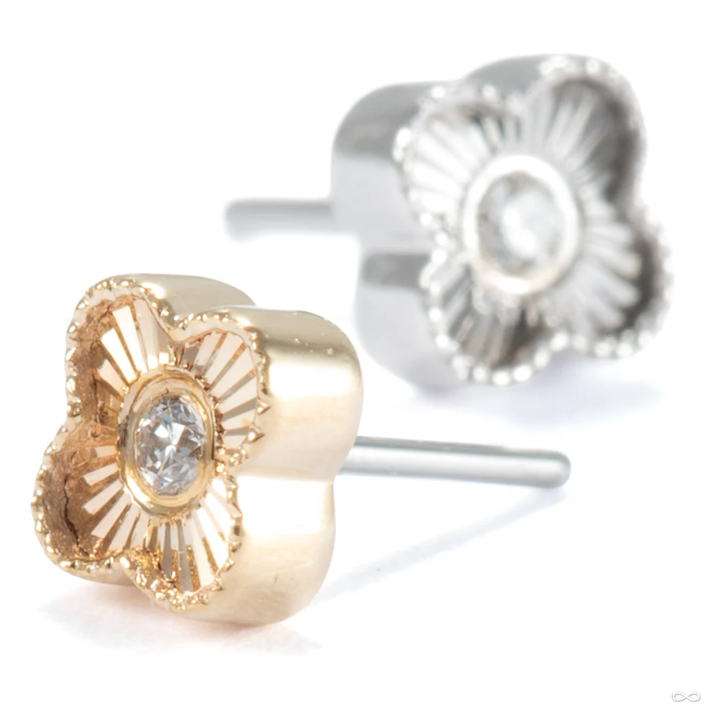 Millgrain Clover Ray Press-fit End in Gold from Modern Mood