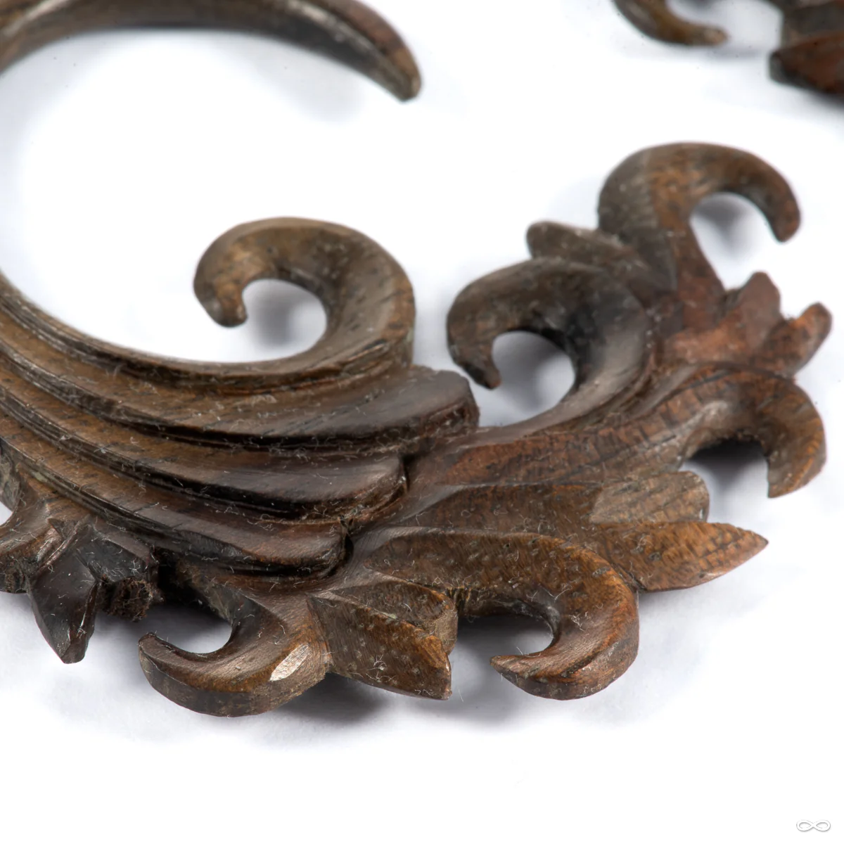 Onda in Wood from Tawapa - Image 2