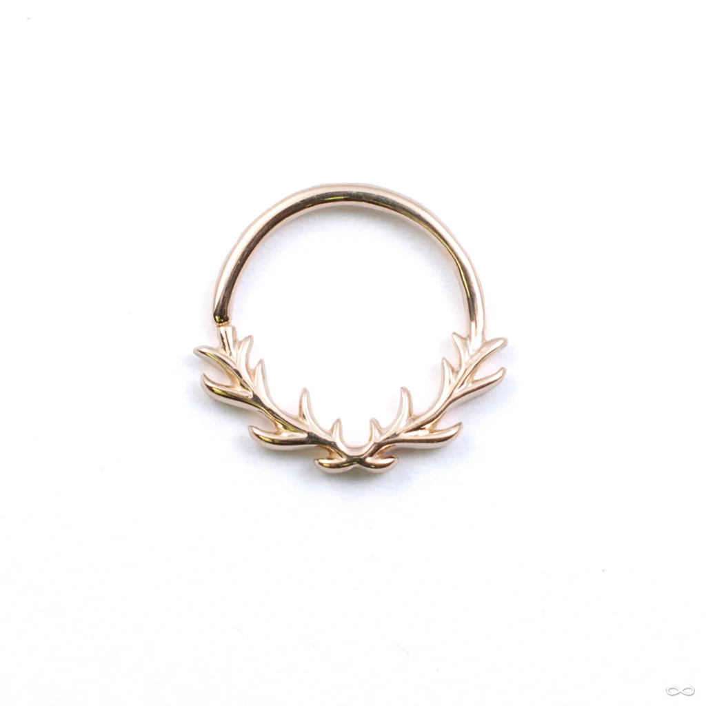 Raven Seam Ring in Gold from Junipurr Jewelry - Image 2