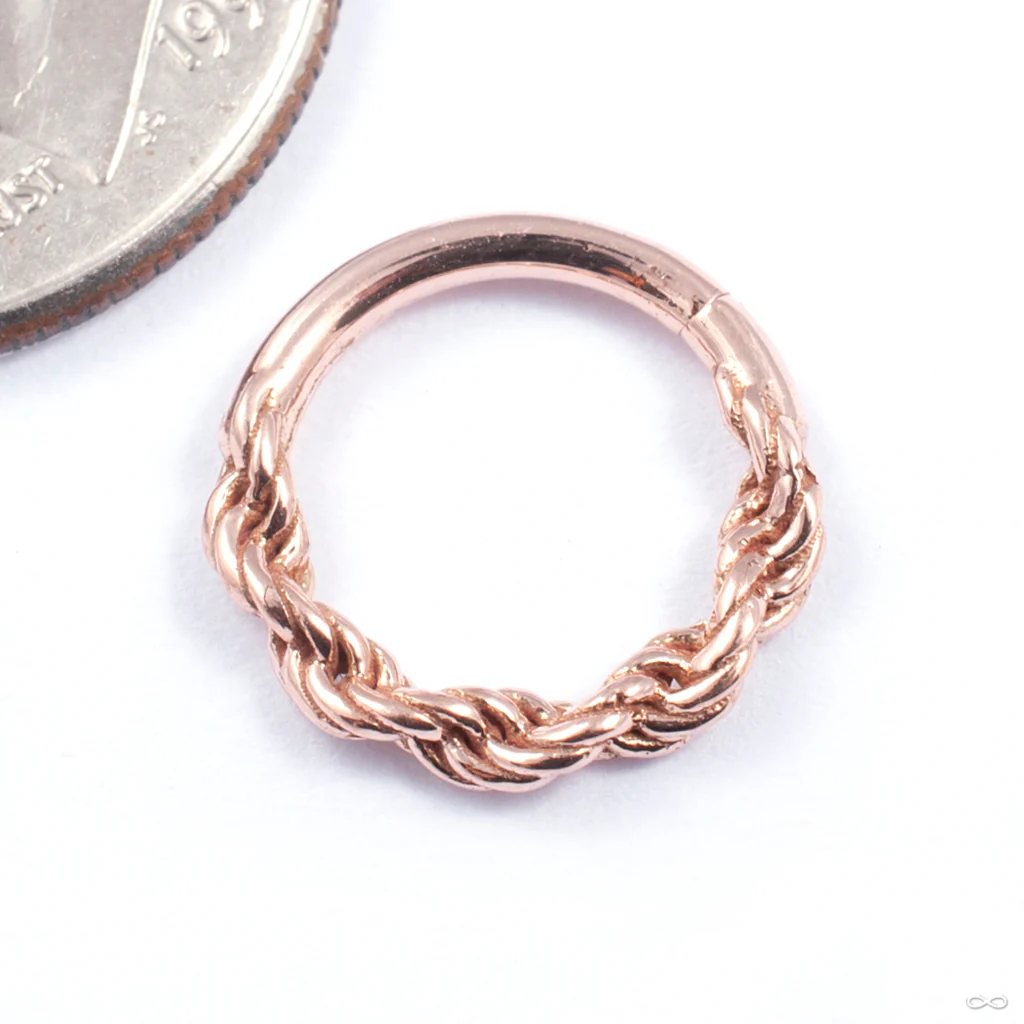 Rope Chain Seam Ring in Gold from Tawapa - Image 4