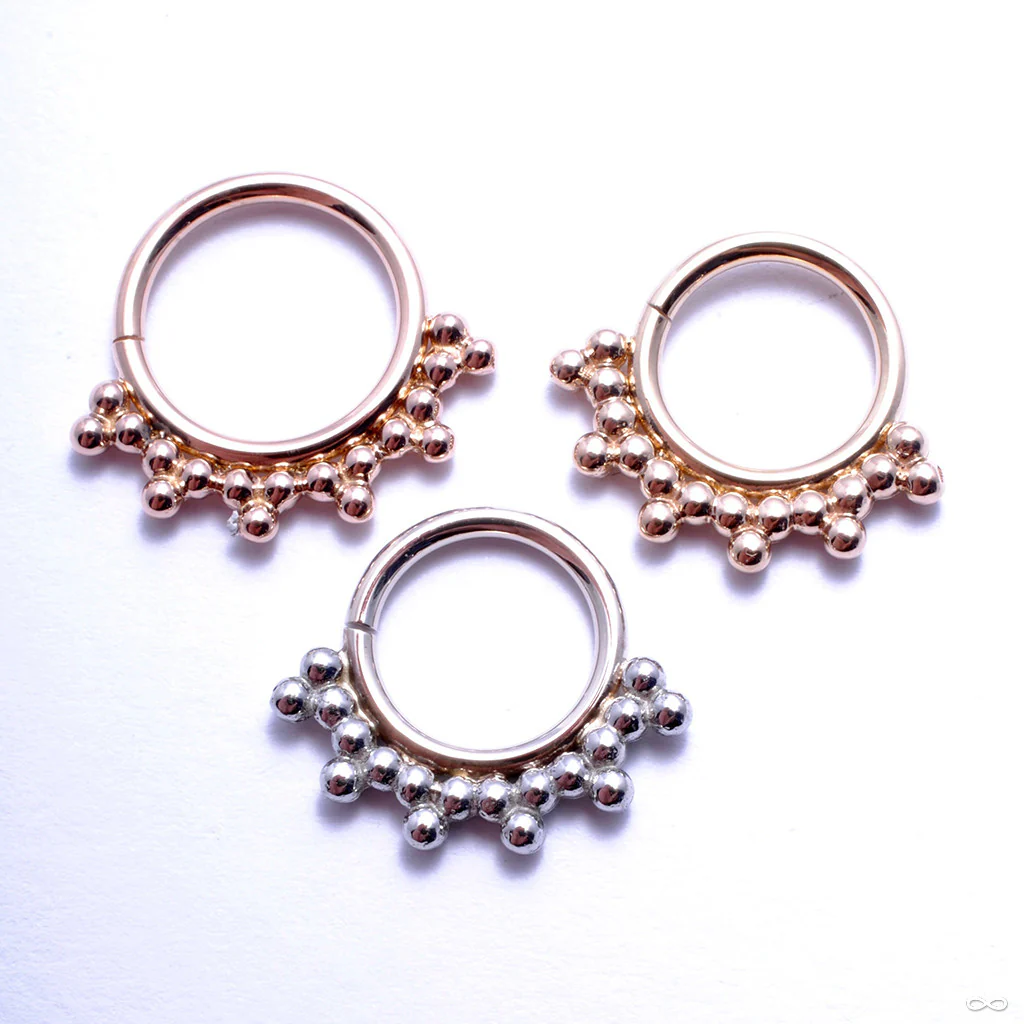 Sabrina Seam Ring in Gold from Anatometal