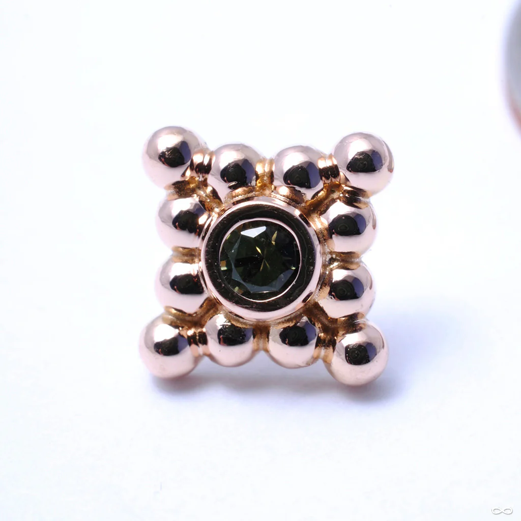 Sabrina with Four Clusters Press-fit End in Gold from Anatometal - Image 6
