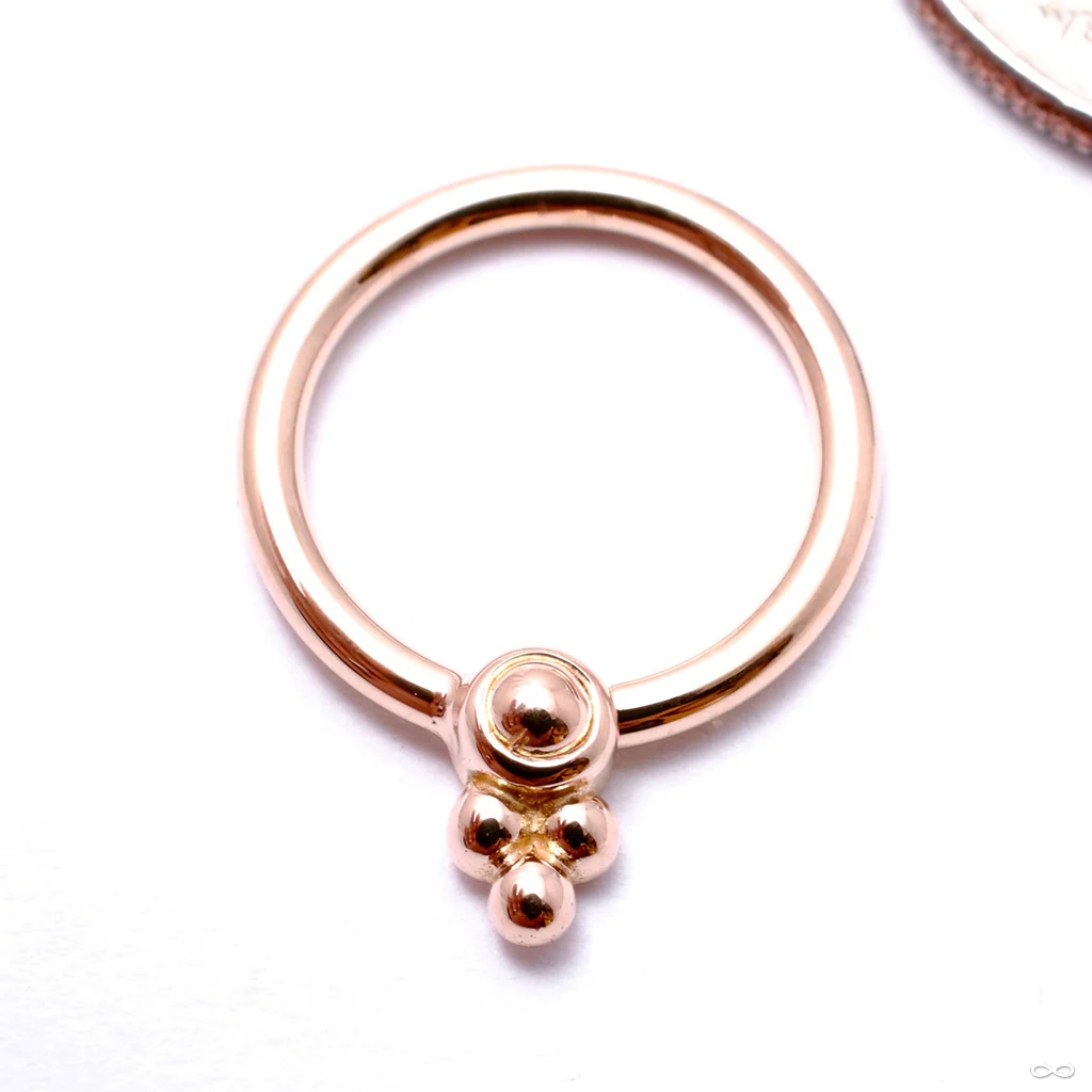 Sabrina with One Cluster Fixed Bead Ring in Gold from Anatometal - Image 7