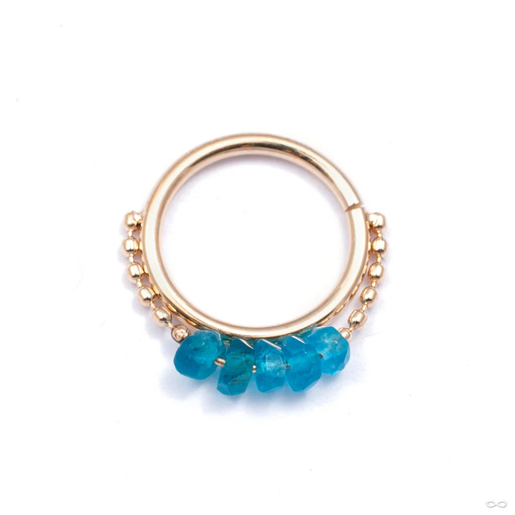Stone x5 Chained Seam Ring in Gold from Pupil Hall - Image 2