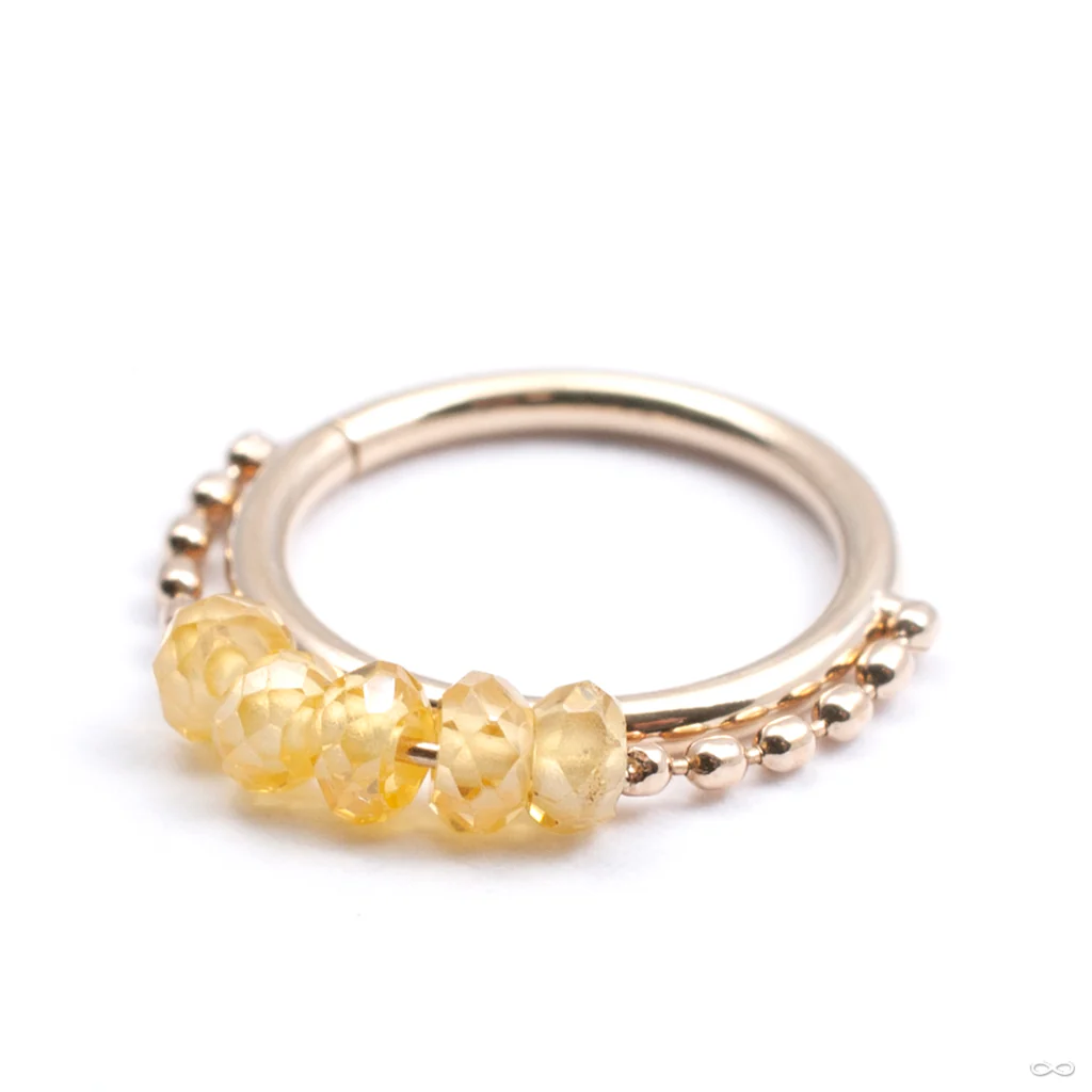 Stone x5 Chained Seam Ring in Gold from Pupil Hall - Image 4
