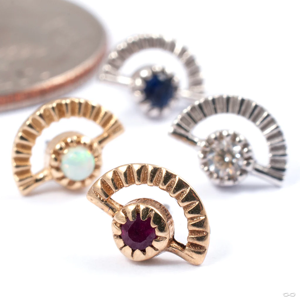 Sun Ray Press-fit End in Gold from Tawapa
