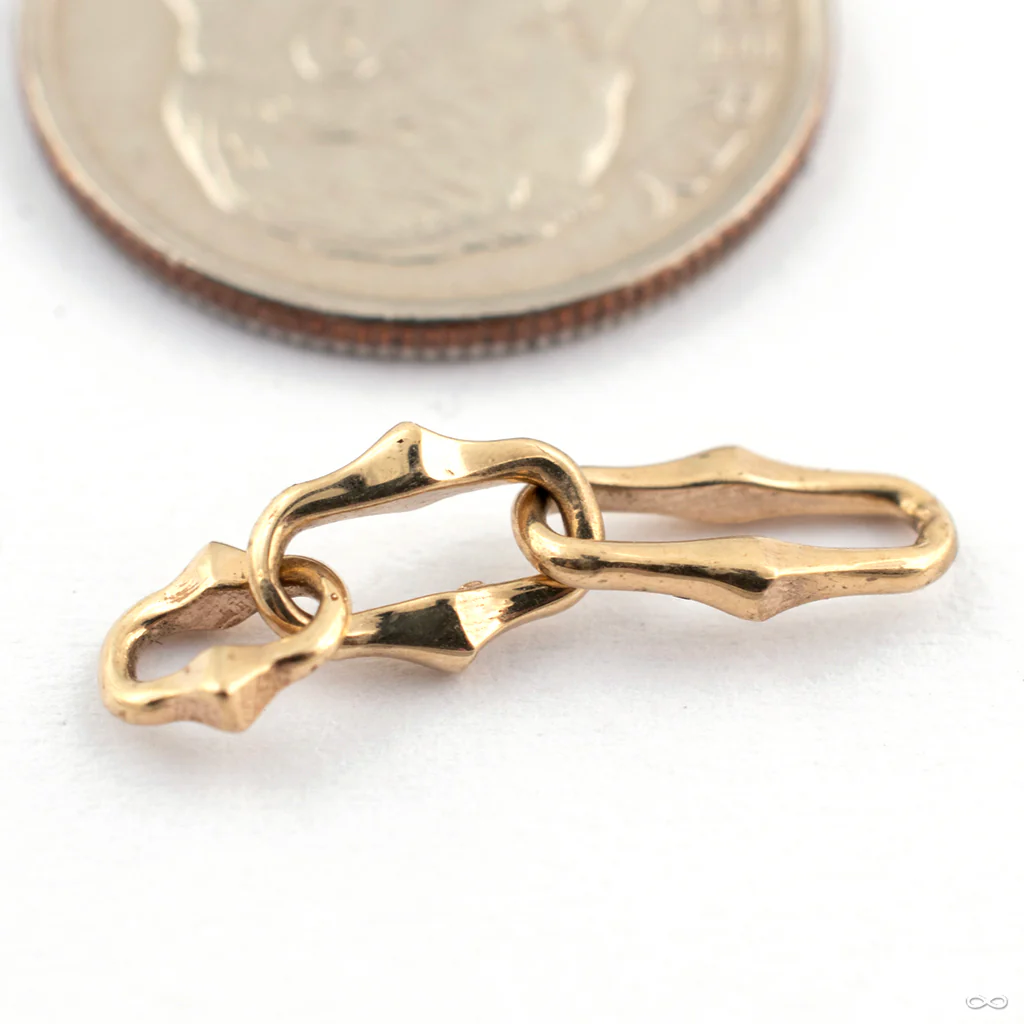 Three Link Chain Charm in Gold from Regalia - Image 3