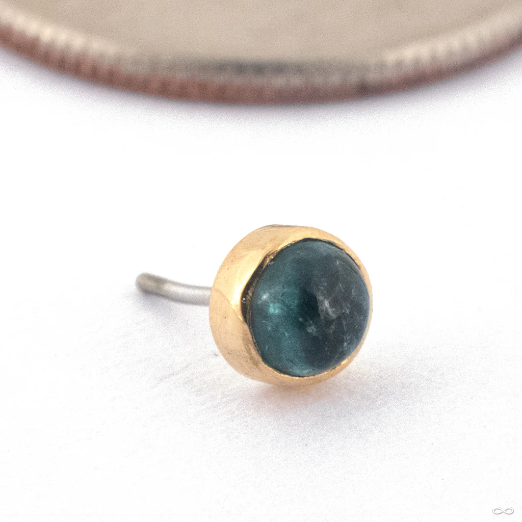 Tourmaline Round Cabochon Press-fit End in Gold from Quetzalli - Image 2
