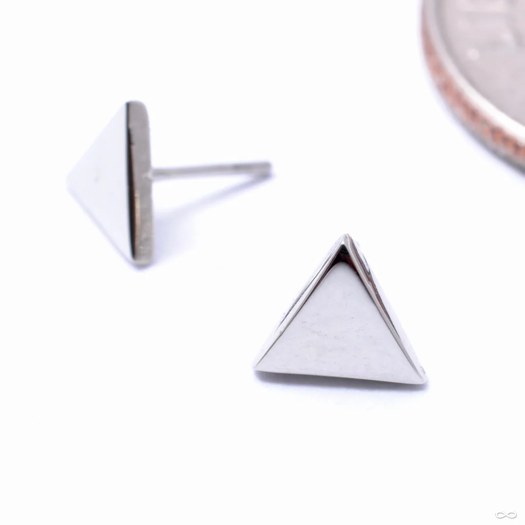 Triangle Press-fit End in Gold from Anatometal - Image 2