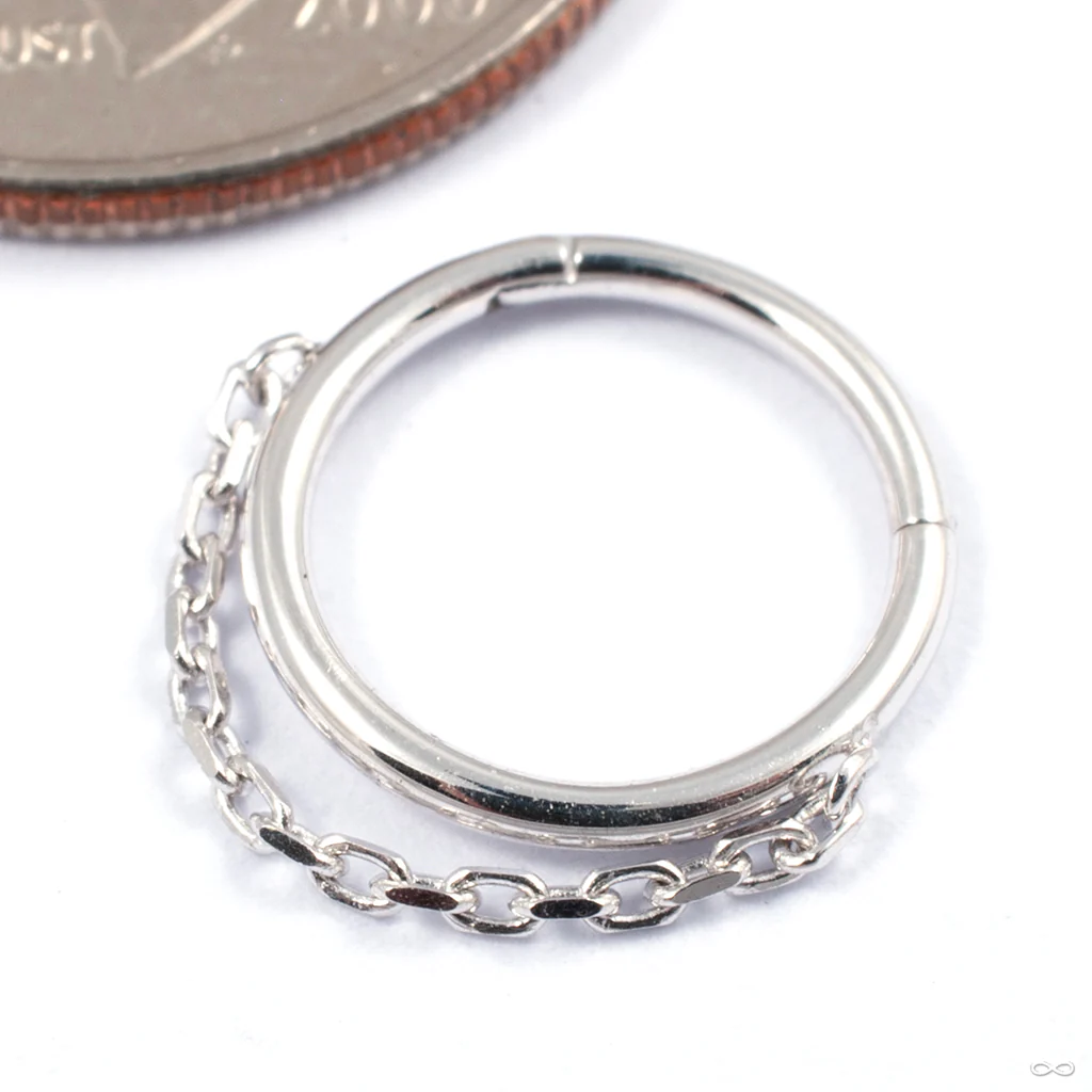 Yunona Clicker in Gold from Auris Jewellery - Image 2